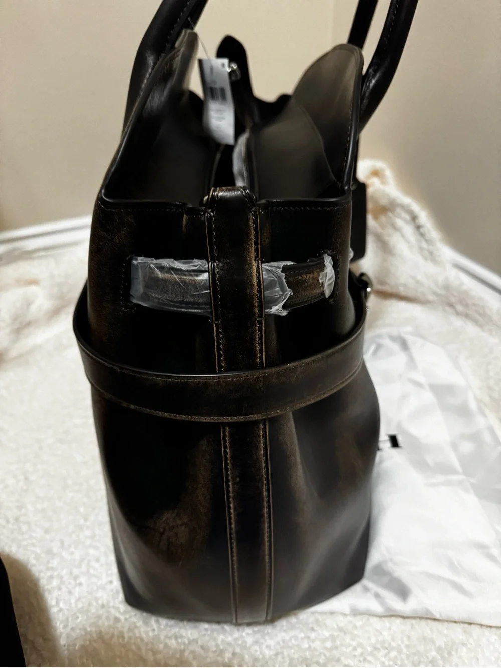 Coach Empire 48 in Loved Leather
